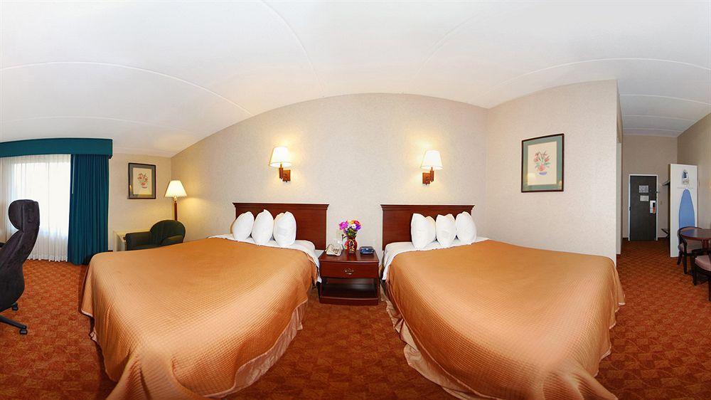 Howard Johnson By Wyndham Saugerties Exterior photo
